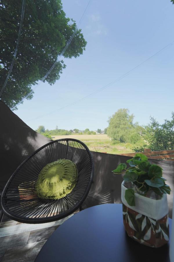 Bulles Odette & Ginette Et Tiny House Suzette "Au Guet Marais" Etape Insolite Paliseul ภายนอก รูปภาพ